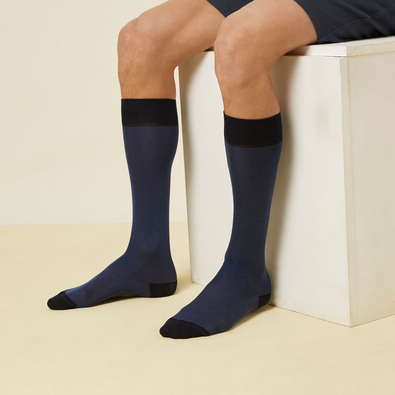 Calze lunghe blu con piccolissimi pois - Daily
