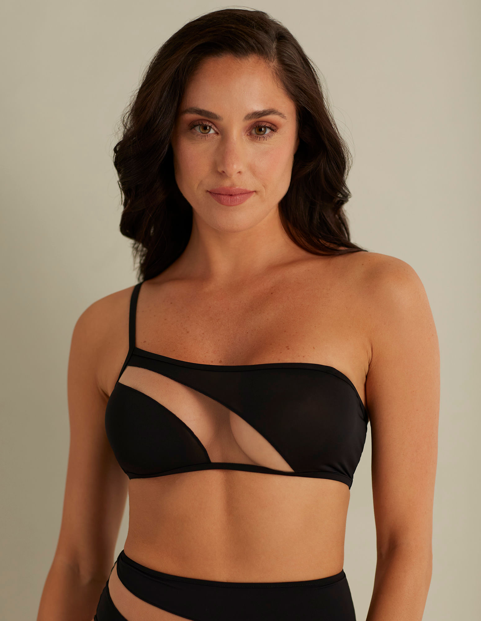 Buy Yamamay Non-Wired Medium Coverage Tube Bra - Black at Rs.3299
