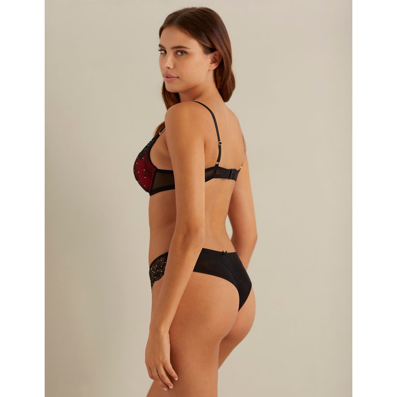 Buy Yamamay Non-Wired Medium Coverage Push-Up Bra - Black at Rs.2699 online