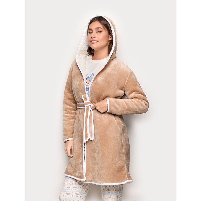 Après-Ski-Morgenmantel mit Kapuze aus Pelz